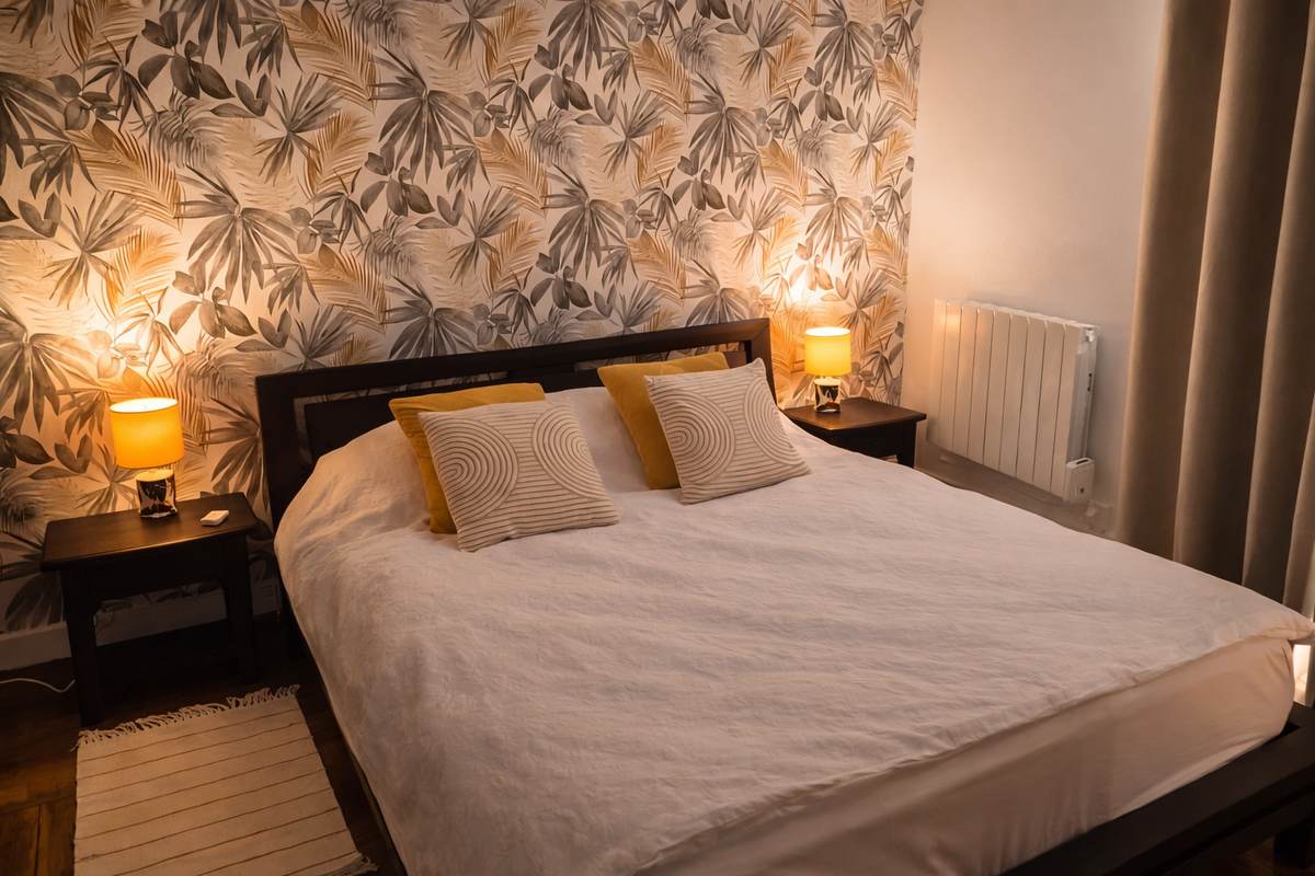 Comfortable bedroom at Vue du Château